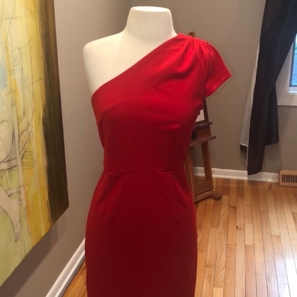 One shoulder dress